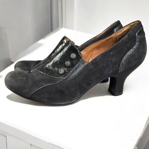 Comfortable by‎ Blondo Heeled Shoes Women 10M Dark Gray Suede & Embossed Leather